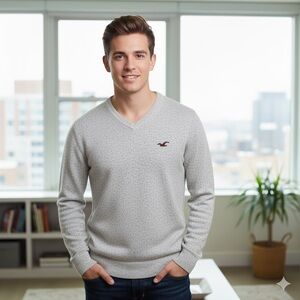 Hollister Grey Sweater Size XL
V neck
EUC